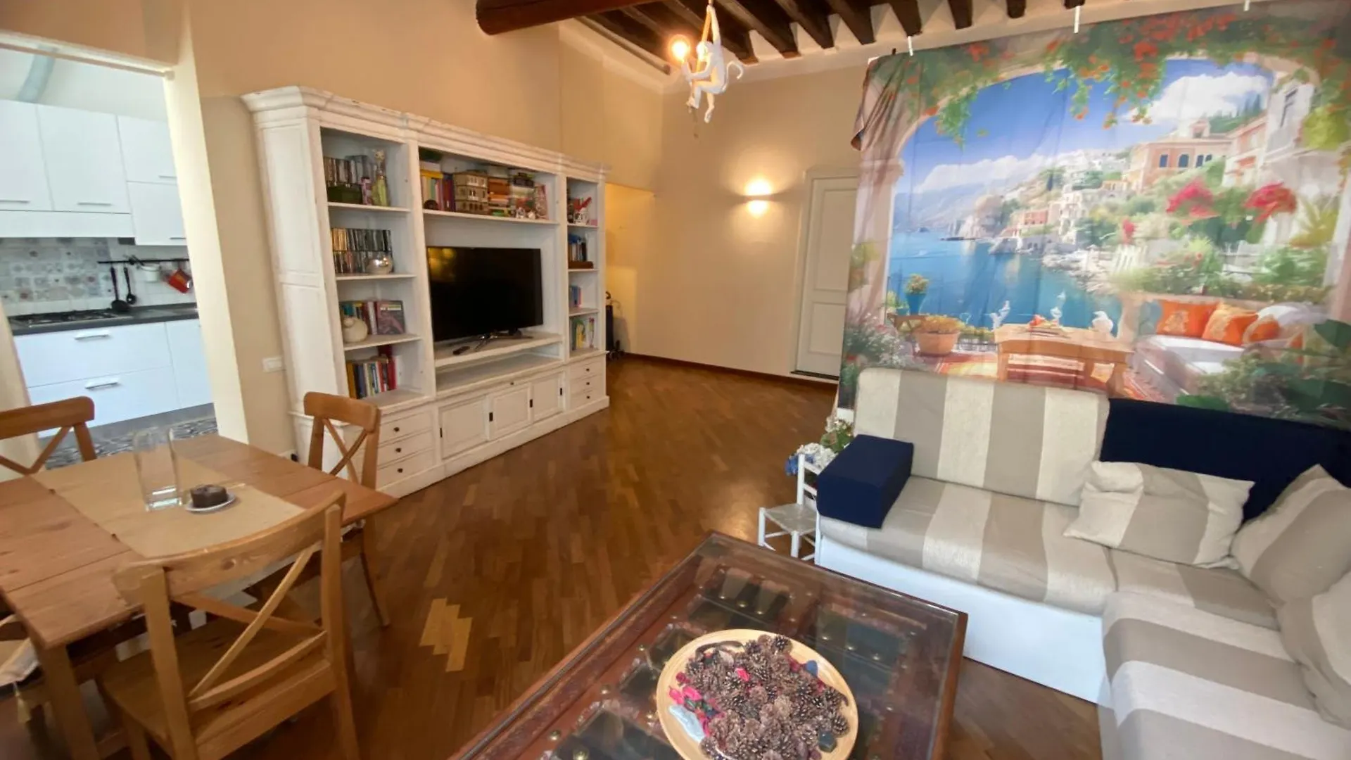 Tower House Suite Acquario Genova 0*,  Italia
